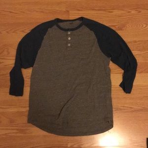 Old Navy 3/4 sleeve Adult M shirt